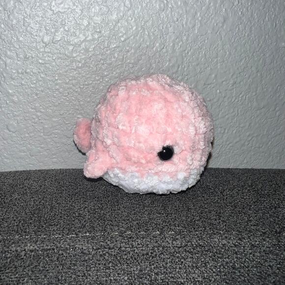 Crochet Whale-Pink - Picture 2 of 4